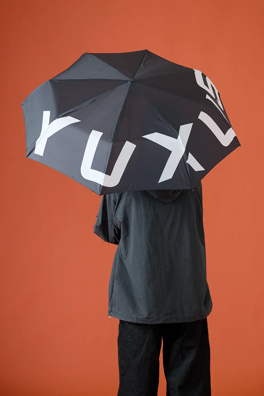 BLACK GRAYSCALE UMBRELLA