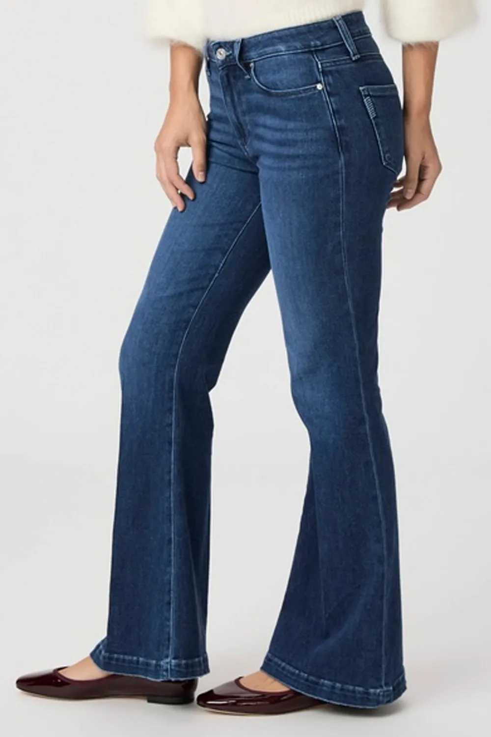 Genevieve High Rise Flared 32 Jeans in Sail Away