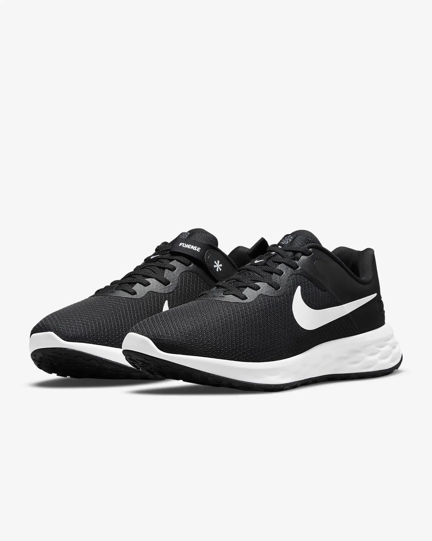 Men's Wide Fit Nike DD8476-003 Revolution 6 Flyease Sneakers