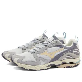 Mizuno WAVE RIDER 10 PREMIUM Sneakers in Arctic Ice/Pristine/Nimbus Cloud